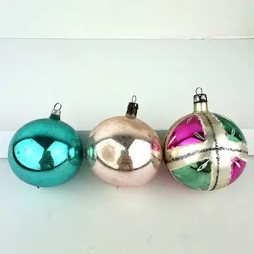 5 Vintage Aqua Silver and Pink Polish Ornaments