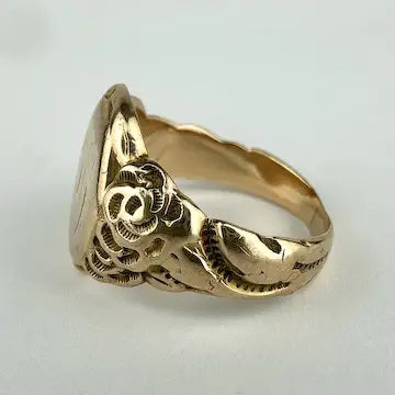 Antique 10k Gold Signet Ring