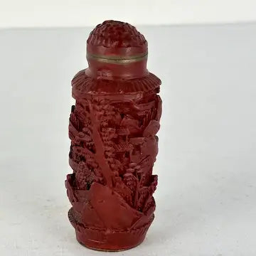 Antique Chinese Cinnabar Snuff Bottle