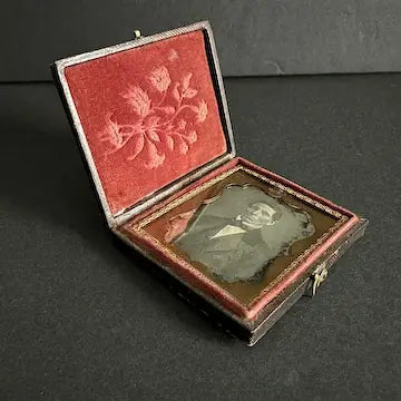 Civil War Era Daguerreotype Photo in Original Case