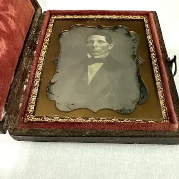 Civil War Era Daguerreotype Photo in Original Case