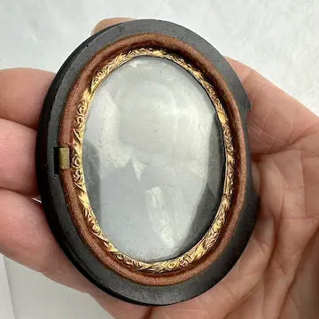 Family Photos & Mourning Brooches 14k Gold, Daguerreotype, Tintypes
