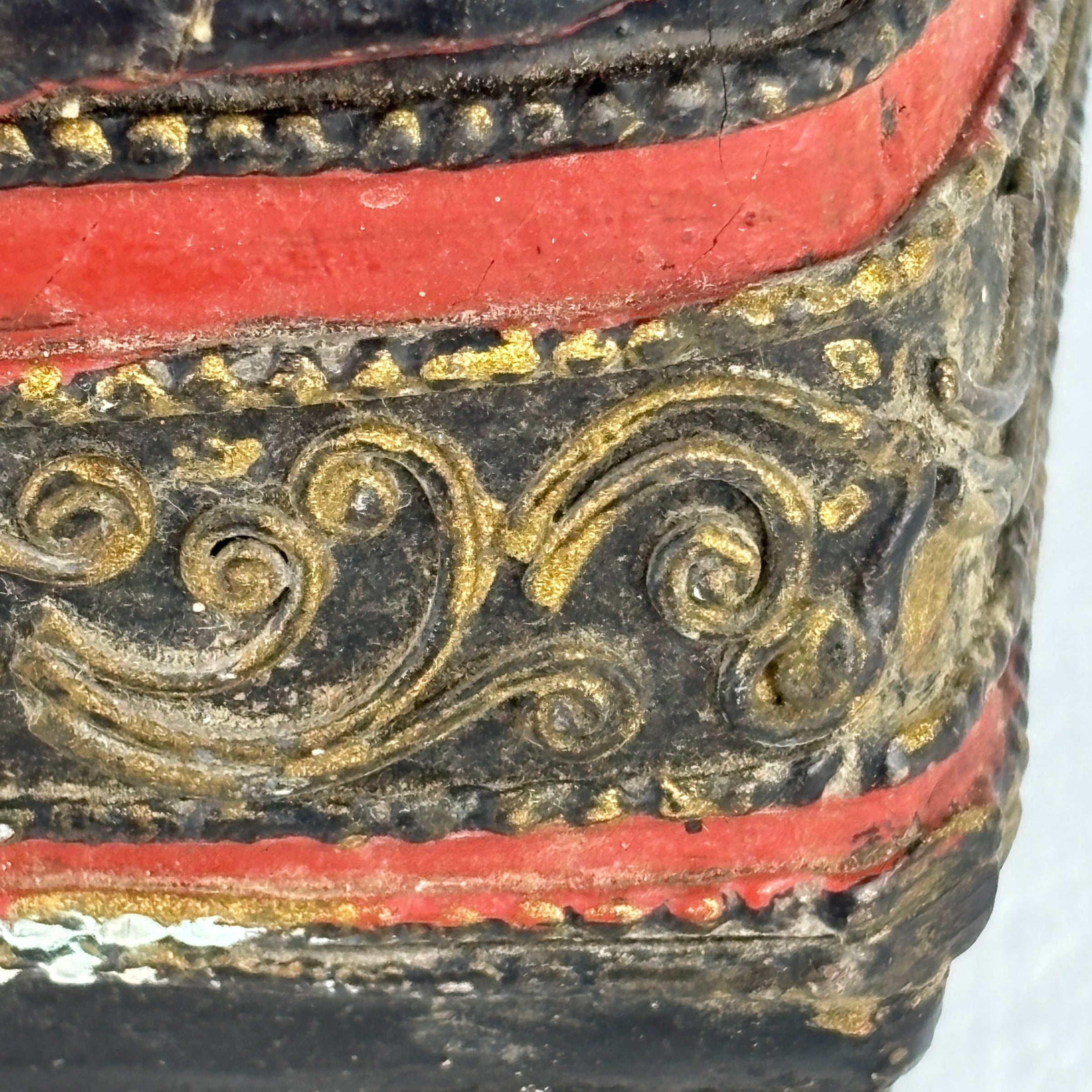 19th‑Century Burmese Gilded Lacquer Manuscript Chest – Mandalay Thayo Relief – Bamboo & Wood Construction – c.1880–1920