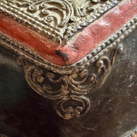 19th‑Century Burmese Gilded Lacquer Manuscript Chest – Mandalay Thayo Relief – Bamboo & Wood Construction – c.1880–1920
