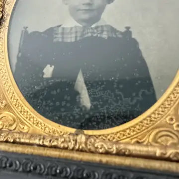 Rare Victorian Gutta Percha Picture Frame