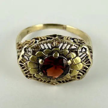 Vintage 10k Gold Filigree Garnet Ring