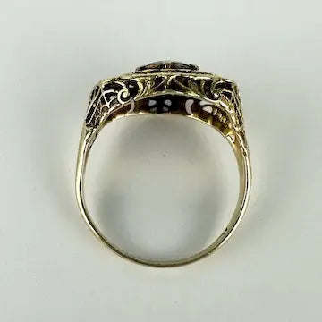 Vintage 10k Gold Filigree Garnet Ring