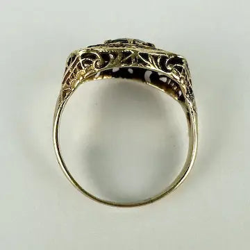 Vintage 10k Gold Filigree Garnet Ring