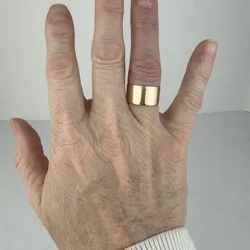 Vintage 14k Gold Black Hills Flat Band Ring