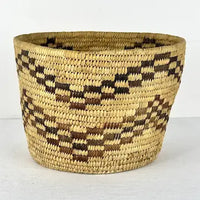 Vintage Handwoven Native American Pima Basket with Zig zag Pattern