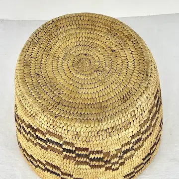 Vintage Handwoven Native American Pima Basket with Zig zag Pattern