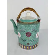 Vintage Jingdezhen Factory Famille Verte porcelain Teapot with Bowls