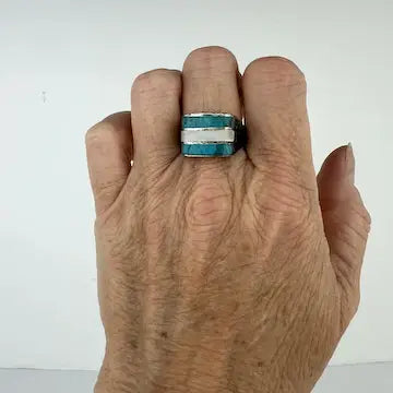 Vintage Native American Turquoise and Mother of Pearl Ring Size 9