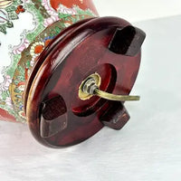 Vintage Porcelain Chinese Famille Rose Medallion Table Lamp