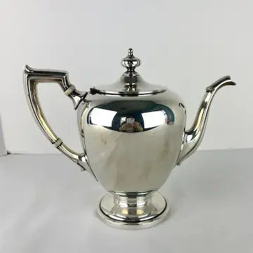Vintage Sterling Silver Reed & Barton “Pointed Antique” Teapot