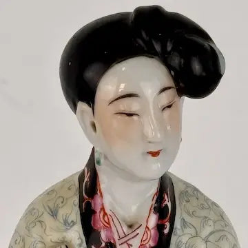 Vintage Wei Hong Tai Chinese Famille Rose Porcelain Geisha