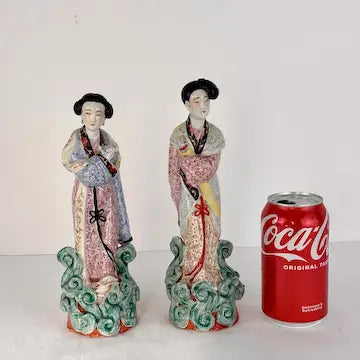 Vintage Wei Hong Tai Chinese Famille Rose Porcelain Geisha